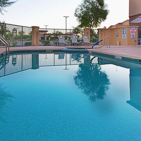 Holiday Inn & Suites Goodyear - West Phoenix Area By Ihg Зручності фото
