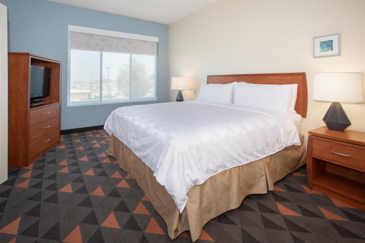 Holiday Inn & Suites Goodyear - West Phoenix Area By Ihg Екстер'єр фото