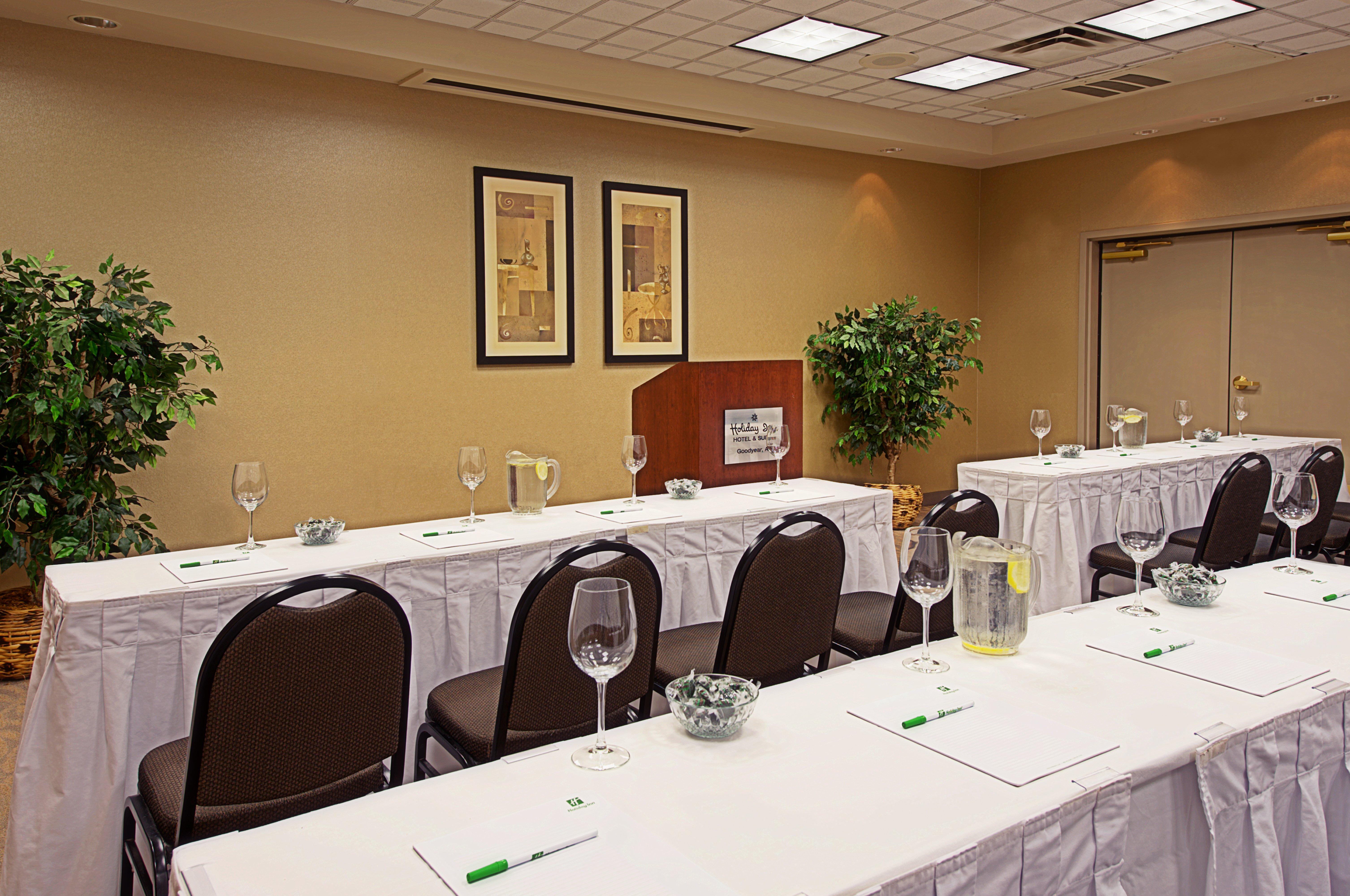 Holiday Inn & Suites Goodyear - West Phoenix Area By Ihg Екстер'єр фото