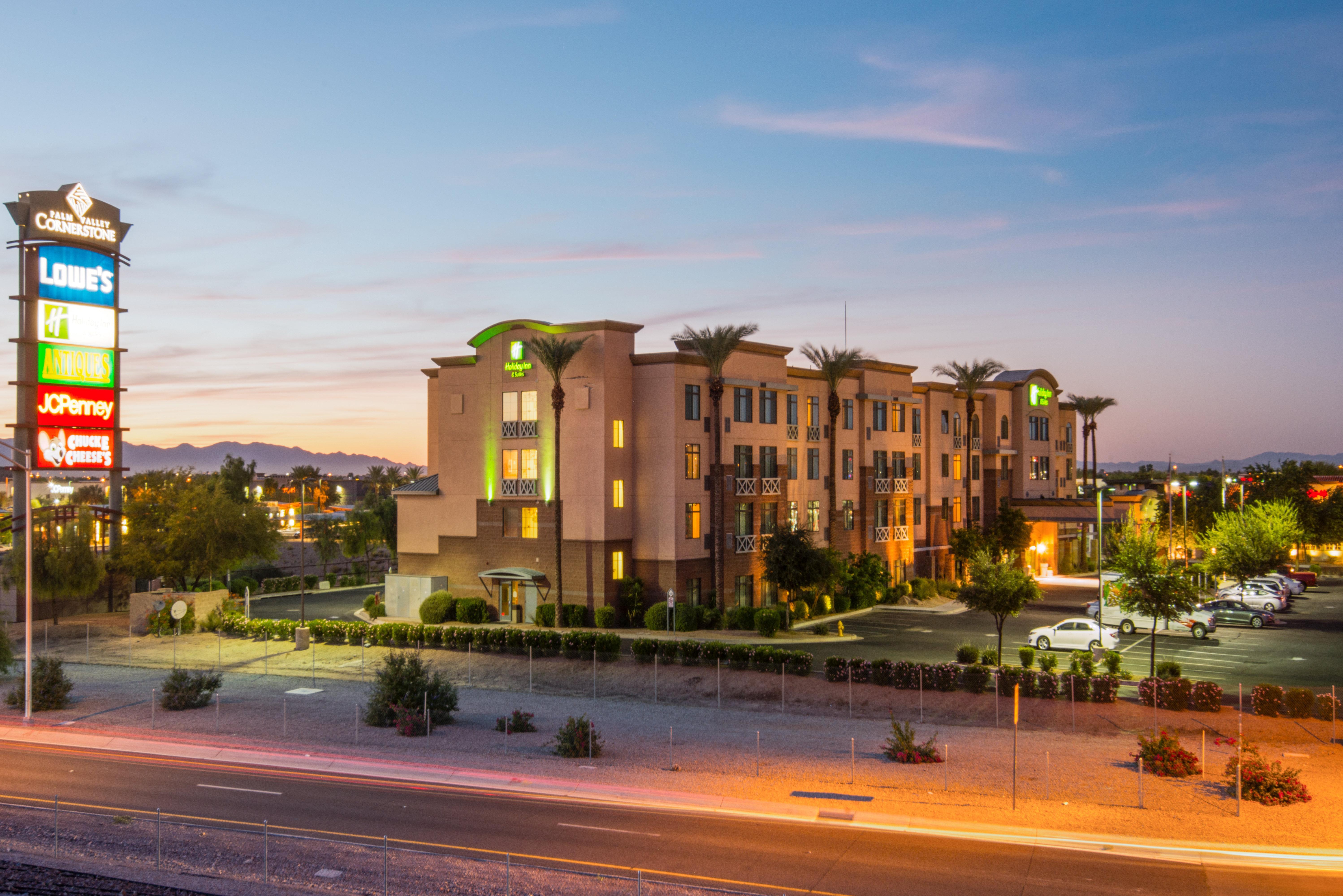 Holiday Inn & Suites Goodyear - West Phoenix Area By Ihg Екстер'єр фото