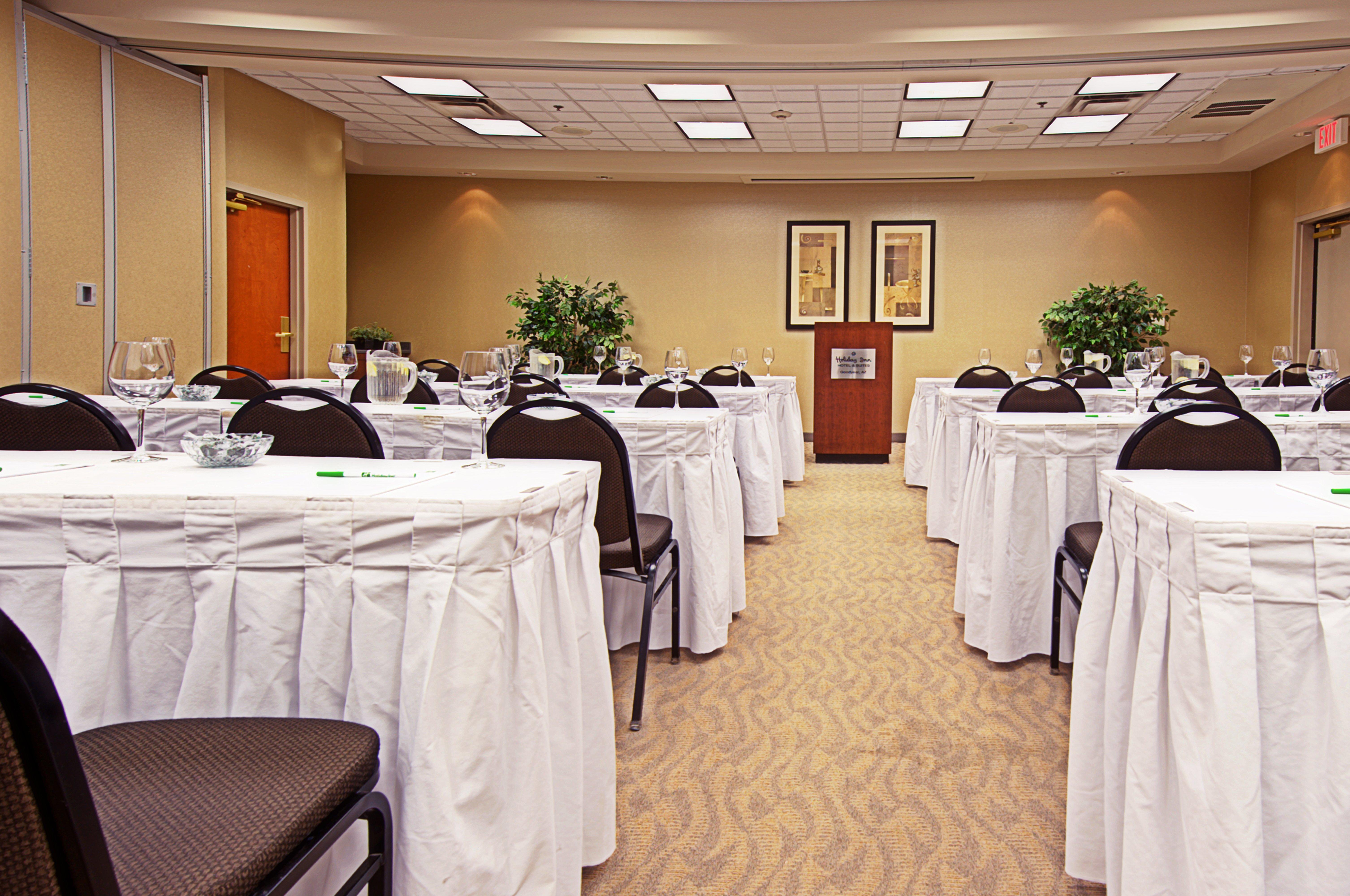Holiday Inn & Suites Goodyear - West Phoenix Area By Ihg Екстер'єр фото