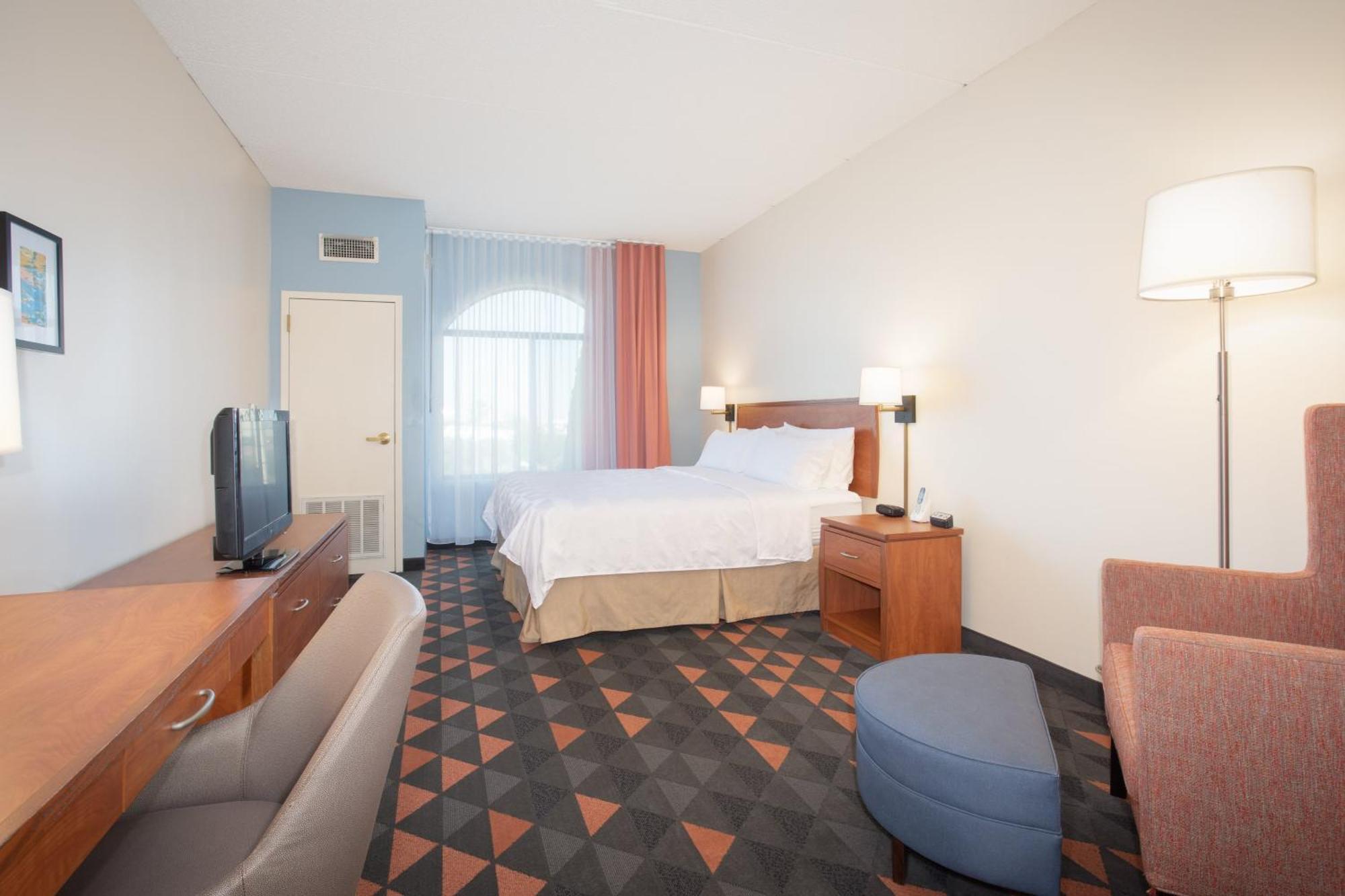Holiday Inn & Suites Goodyear - West Phoenix Area By Ihg Екстер'єр фото